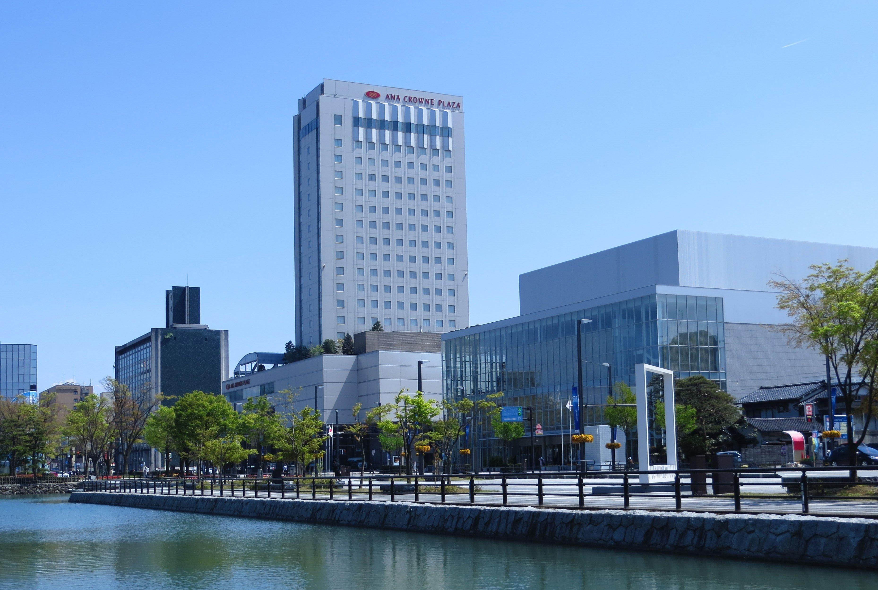 Ana Crowne Plaza Toyama By Ihg Hotell Exteriör bild