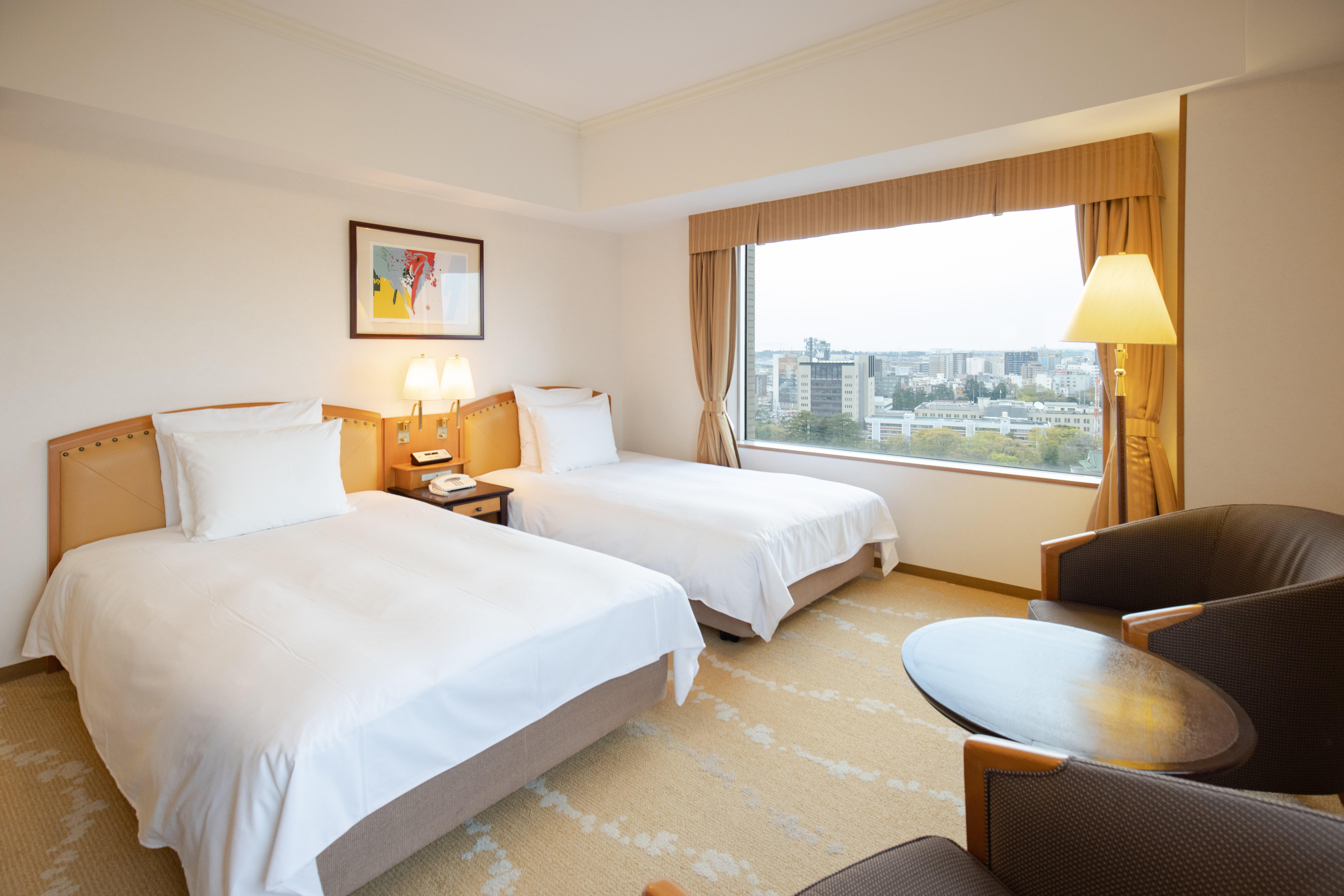 Ana Crowne Plaza Toyama By Ihg Hotell Exteriör bild