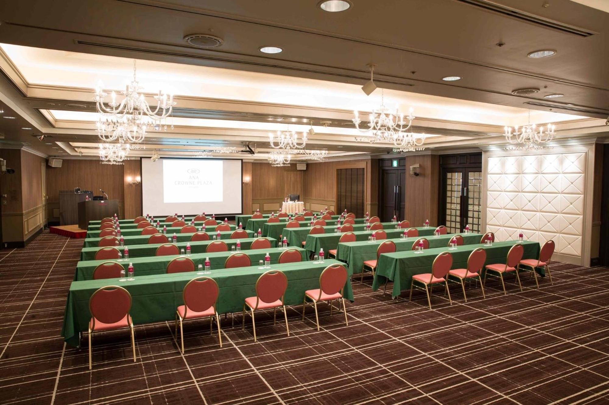 Ana Crowne Plaza Toyama By Ihg Hotell Exteriör bild