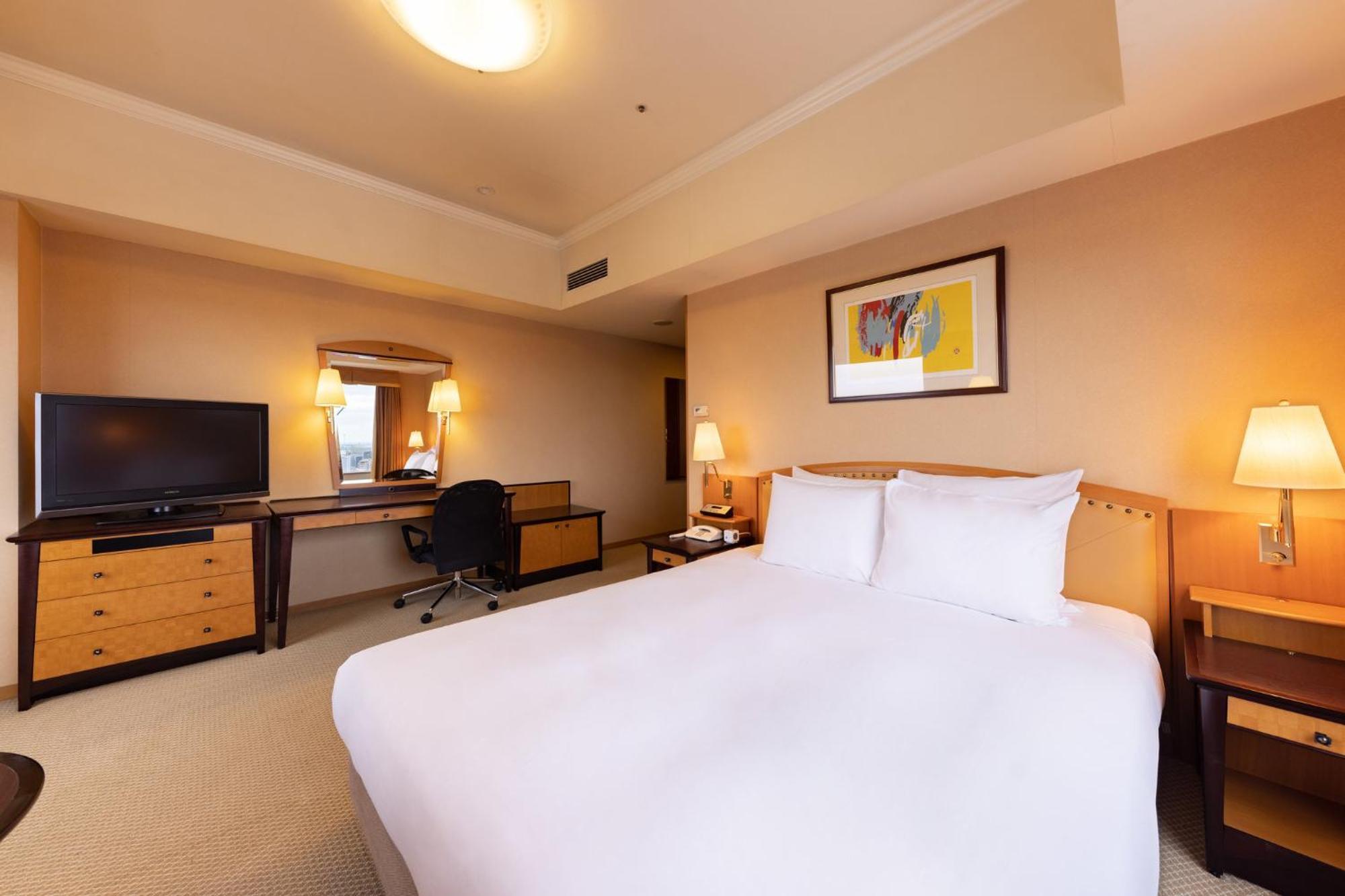Ana Crowne Plaza Toyama By Ihg Hotell Exteriör bild