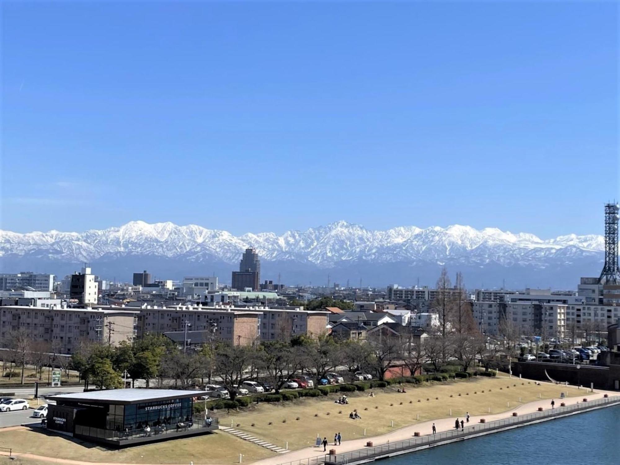 Ana Crowne Plaza Toyama By Ihg Hotell Exteriör bild