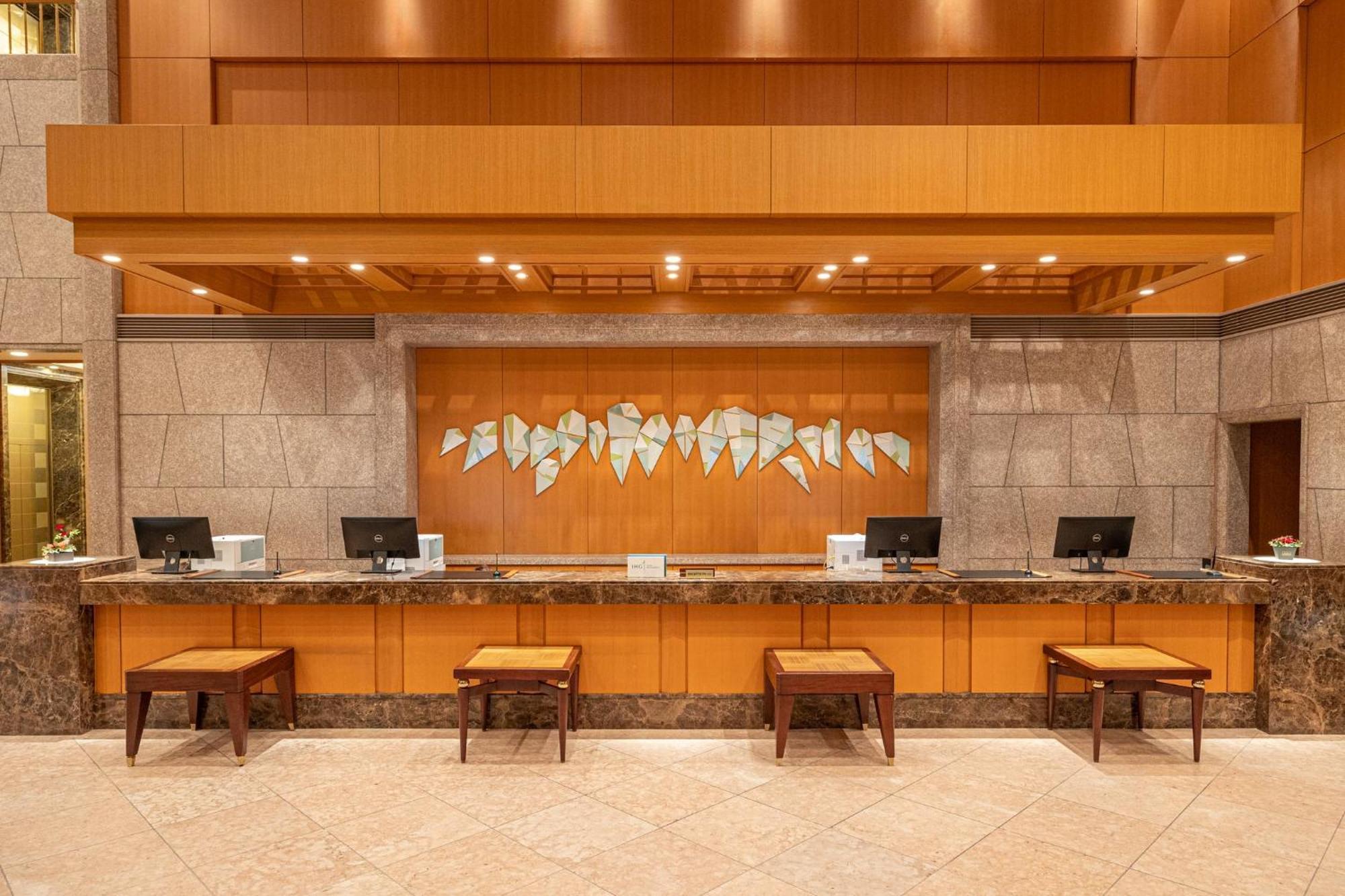 Ana Crowne Plaza Toyama By Ihg Hotell Exteriör bild